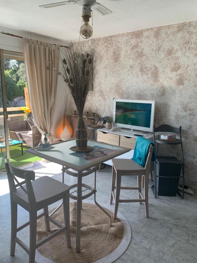 Luxurious In 450m From Sea With Terrace And Air Conditioning And Private Parking Apartamento Cannes