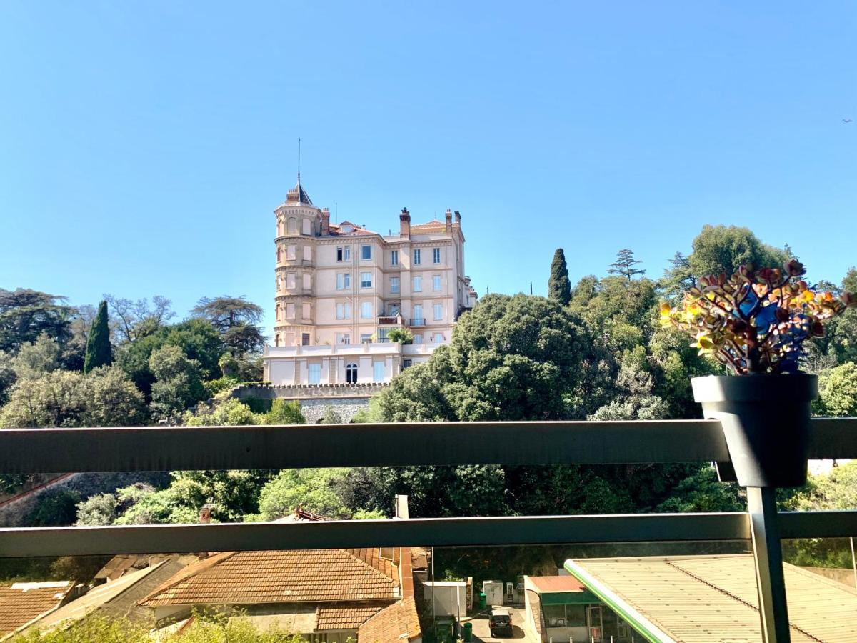 Luxurious In 450m From Sea With Terrace And Air Conditioning And Private Parking Appartement Cannes